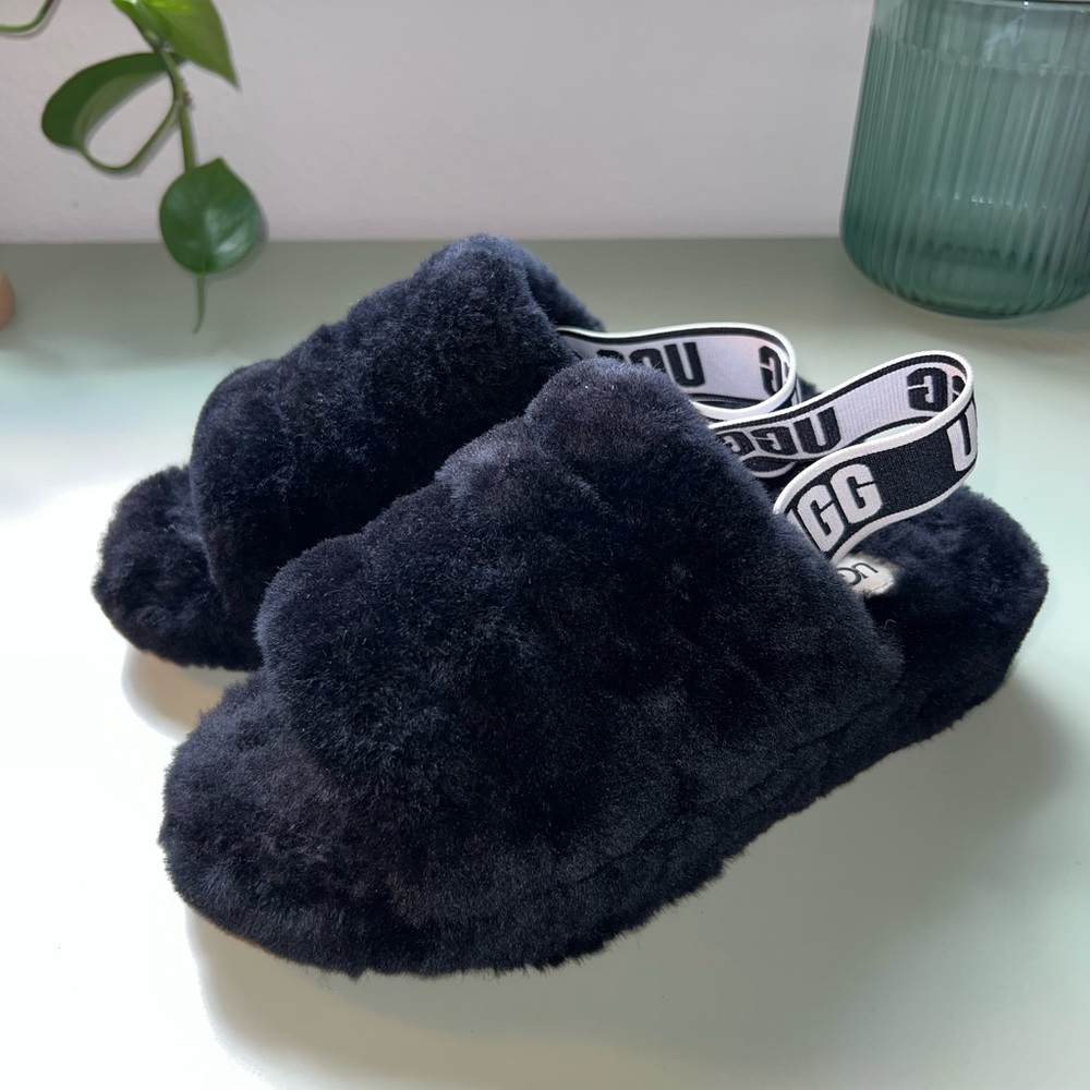 UGG Women’s Fluff Yeah Slide - Black